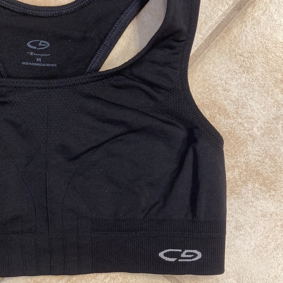 EUC C9 womens sports bra - Picture 3 of 4